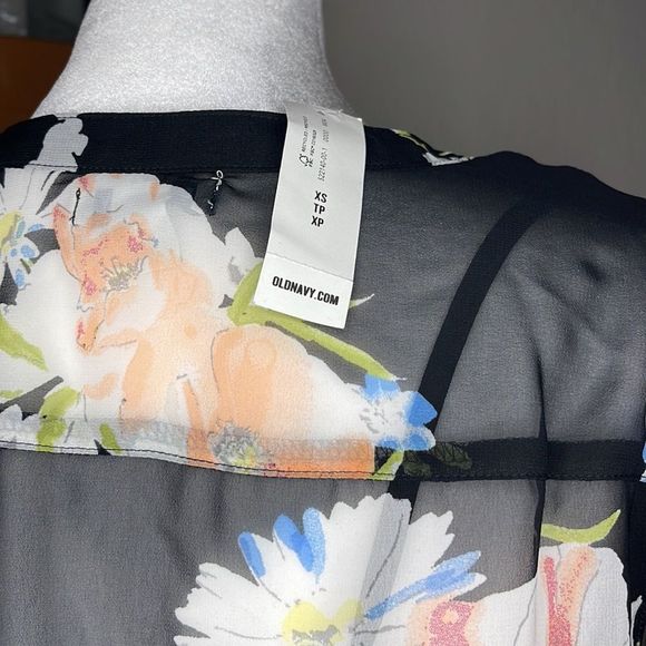 OLD NAVY | ✨NEW✨ Slip Dress With Sheer Floral Overlay Dress in Black - Picture 4 of 4